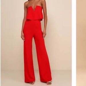 Lulu’s red strapless jumpsuit